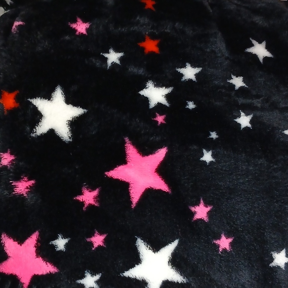 Victoria’s Secret Blanket Fashion Show Sherpa Star Blanket 🆕️ - Picture 8 of 12